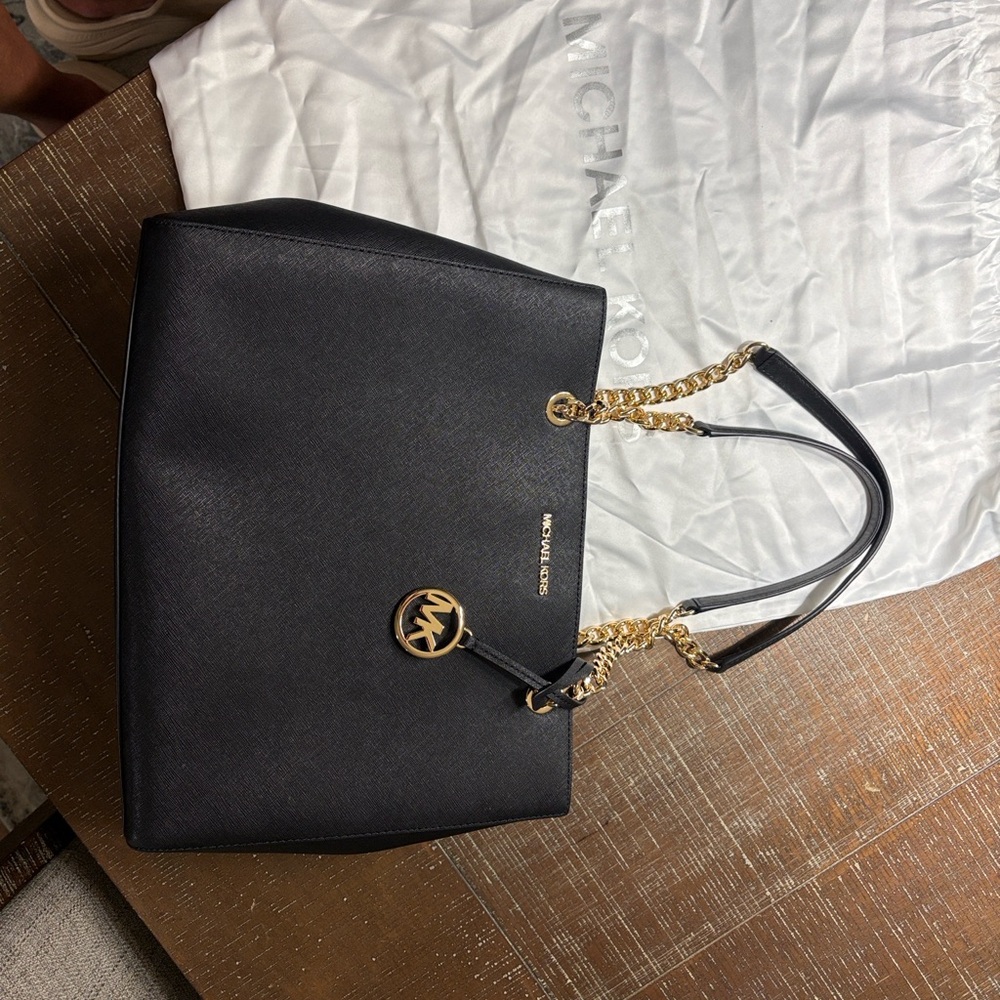 MICHAEL KORS Black Tote with Gold Chain Accent